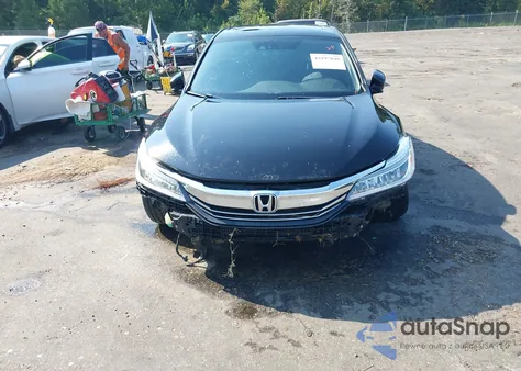 2016 Honda Accord Touring из США, поврежденный, VIN 1HGCR3F95GA032233